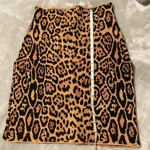 BCBG MAXAZRIA cheetah skirt sz Small
